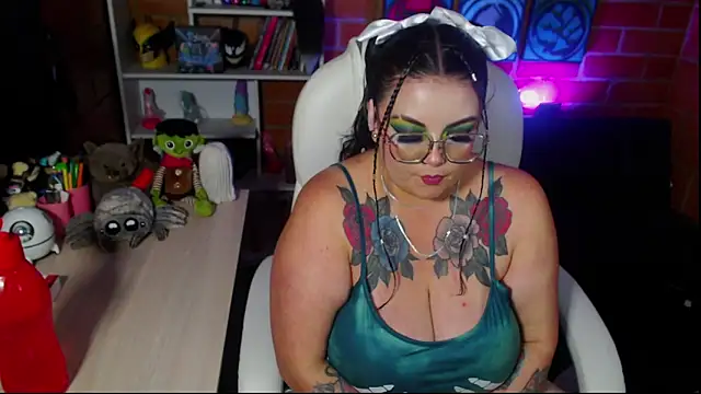 Snapshot of juliette_rd chatting on October 7, 2025, 4:13 am juliette rd online show from October 7, 2025, 4:13 am