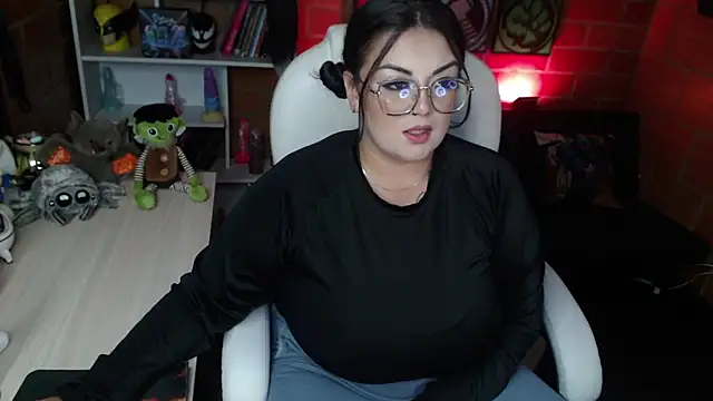 Snapshot of juliette_rd chatting on February 21, 2025, 6:29 am juliette rd online show from February 21, 2025, 6:29 am