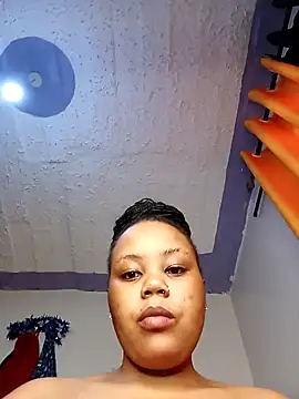 Snapshot of SexyTamarah chatting on February 13, 2025, 12:11 pm SexyTamarah online show from February 13, 2025, 12:11 pm