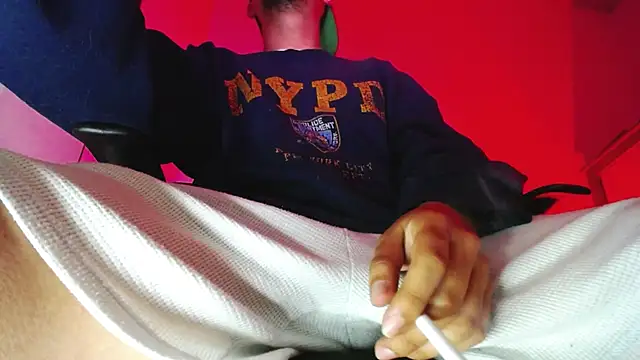 zacwatson  online show from November 30, 2025, 4:02 am