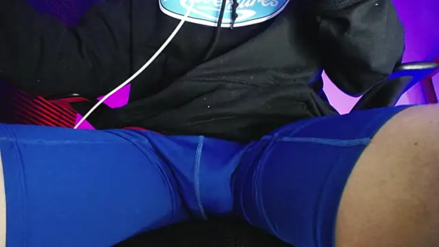 zacwatson  online show from March 2, 2026, 12:33 am