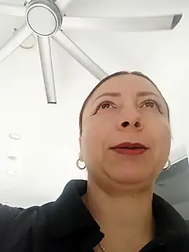 Snapshot of malusexy33 chatting on October 26, 2025, 7:03 pm malusexy33 online show from October 26, 2025, 7:03 pm