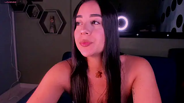 Sussy Bell01 online show from February 10, 2025, 8:00 pm