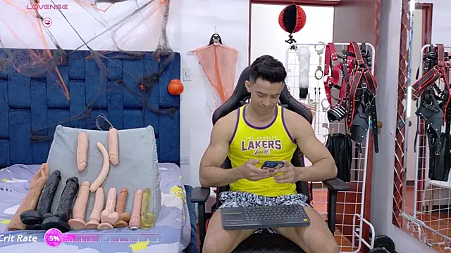 JoseRumbero26 online show from October 12, 2025, 1:45 pm