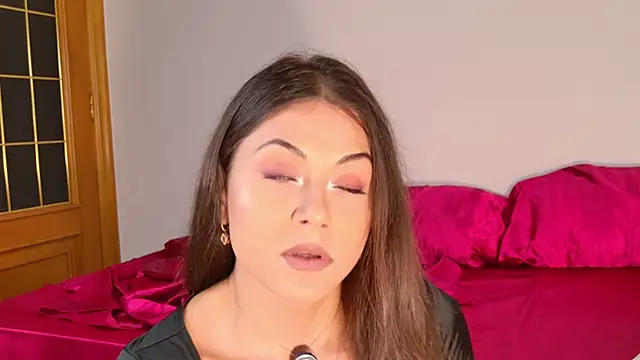 AvaBabyGirl online show from October 1, 2025, 12:20 pm