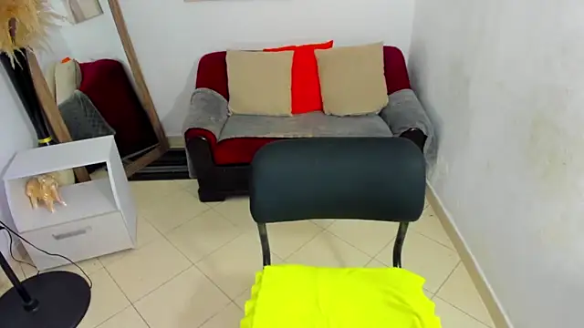 helena copper  online show from March 13, 2025, 4:16 am