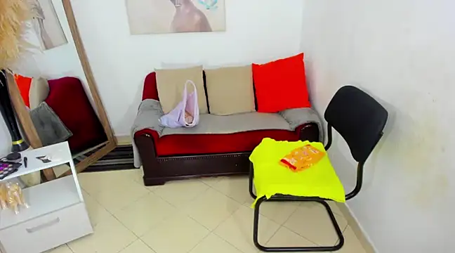 helena copper  online show from March 11, 2025, 12:00 am