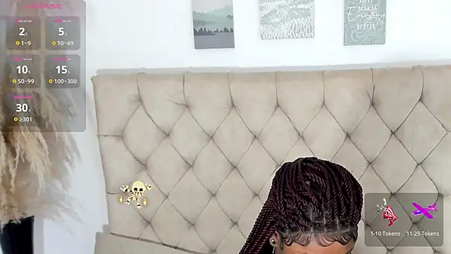 helena copper  online show from November 14, 2025, 9:29 pm