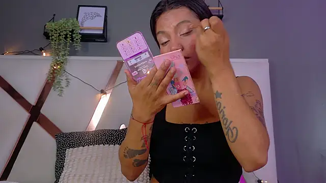 rachellmartinez online show from November 26, 2025, 11:54 am