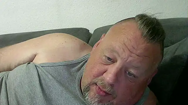 Snapshot of pimmelmann3 chatting on May 1, 2026, 9:31 pm pimmelmann3 online show from May 1, 2026, 9:31 pm