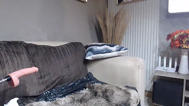 ThickyMinajxx online show from November 28, 2025, 2:23 am