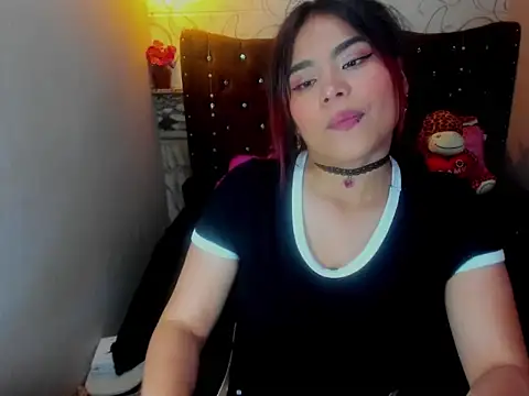 Snapshot of moniquehicks chatting on September 11, 2025, 2:50 pm moniquehicks online show from September 11, 2025, 2:50 pm