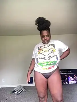 fantasygyal online show from May 26, 2026, 6:28 pm