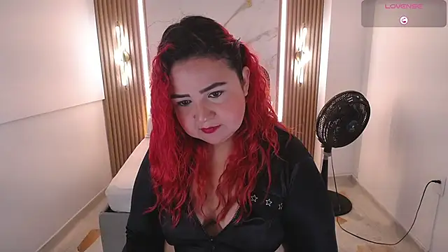 Mariana Rojas online show from April 18, 2026, 5:32 am