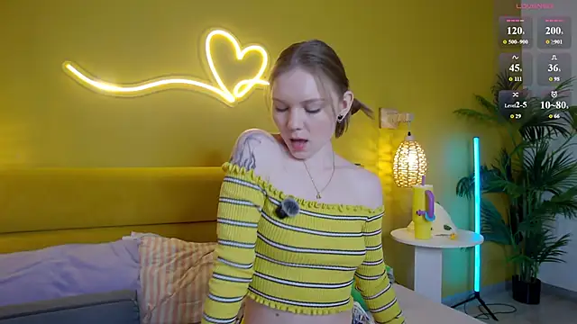 lessysweety online show from June 5, 2026, 2:49 am