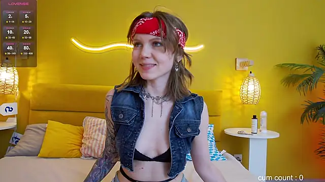 lessysweety online show from October 1, 2025, 3:00 am