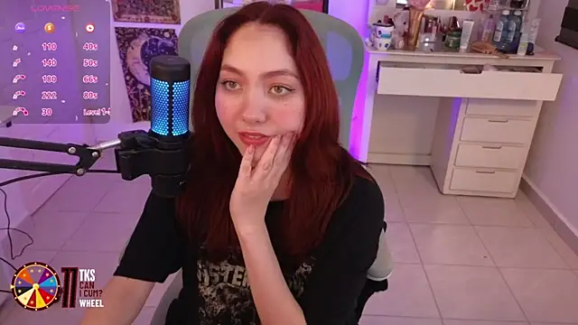 LilyVelvett online show from April 1, 2026, 2:57 am