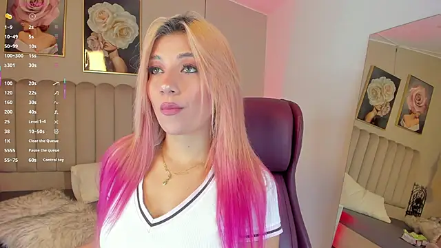 Emma Thompsson online show from October 31, 2025, 8:49 pm