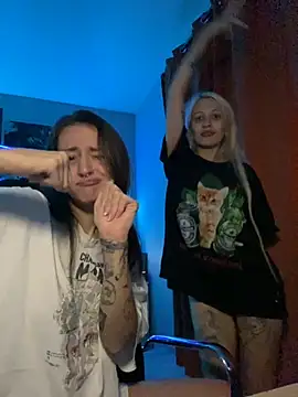 Dooubletroublee online show from September 12, 2025, 12:55 am