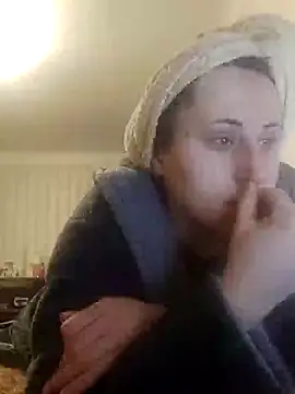 Snapshot of emeli_moon chatting on January 4, 2025, 5:05 am emeli moon online show from January 4, 2025, 5:05 am