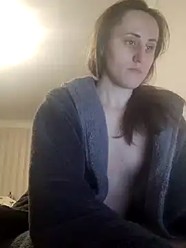 Snapshot of emeli_moon chatting on January 11, 2025, 7:59 pm emeli moon online show from January 11, 2025, 7:59 pm