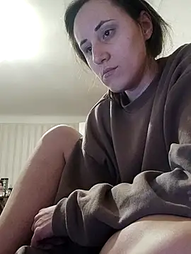 emeli moon online show from November 2, 2025, 12:04 am