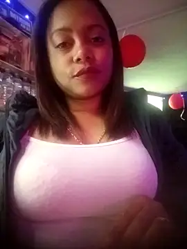 Snapshot of miakatalella23 chatting on September 24, 2025, 11:43 pm miakatalella23 online show from September 24, 2025, 11:43 pm