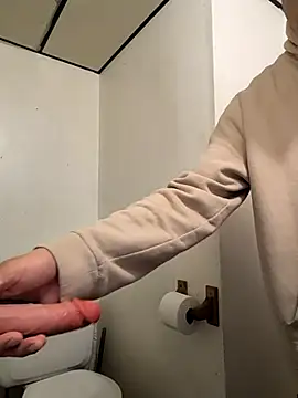 Snapshot of KinkyDesires chatting on March 1, 2026, 9:15 pm KinkyDesires online show from March 1, 2026, 9:15 pm