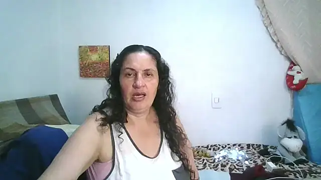 ximenajimenez online show from April 17, 2026, 10:23 pm