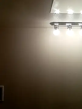 Snapshot of El_Gizmo chatting on March 21, 2025, 3:57 pm El Gizmo online show from March 21, 2025, 3:57 pm