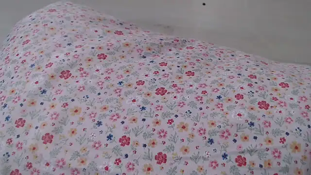 CRISTIINA37 online show from April 9, 2026, 12:33 pm