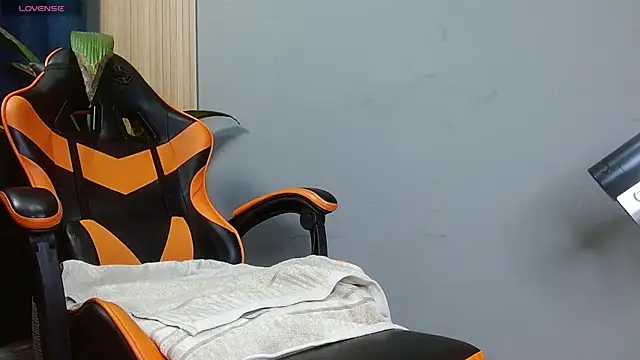 Mr WhiteCock online show from October 23, 2025, 12:20 am