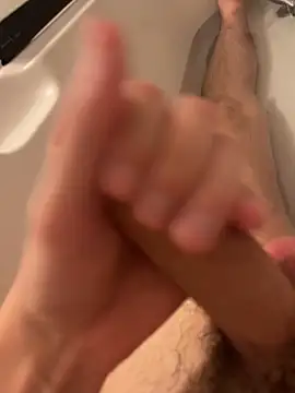 Snapshot of Hatah_ chatting on December 17, 2025, 5:29 pm Hatah online show from December 17, 2025, 5:29 pm