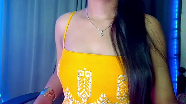 Snapshot of CallMeSima chatting on June 11, 2026, 12:24 pm CallMeSima online show from June 11, 2026, 12:24 pm