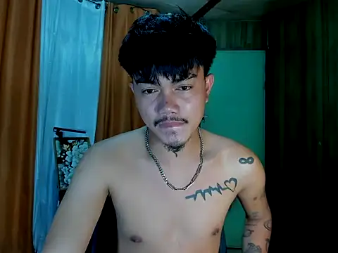 Snapshot of cutievrinx chatting on November 27, 2025, 4:13 am cutievrinx online show from November 27, 2025, 4:13 am