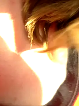 Snapshot of notlikeothergirlsEW12 chatting on October 22, 2025, 9:31 am notlikeothergirlsEW12 online show from October 22, 2025, 9:31 am