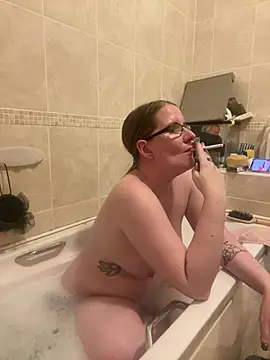 Snapshot of notlikeothergirlsEW12 chatting on December 11, 2024, 8:18 pm notlikeothergirlsEW12 online show from December 11, 2024, 8:18 pm