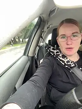 Snapshot of notlikeothergirlsEW12 chatting on March 6, 2025, 10:09 am notlikeothergirlsEW12 online show from March 6, 2025, 10:09 am