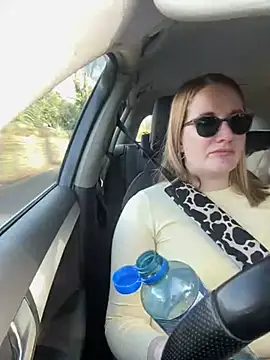 Snapshot of notlikeothergirlsEW12 chatting on March 4, 2025, 11:40 am notlikeothergirlsEW12 online show from March 4, 2025, 11:40 am