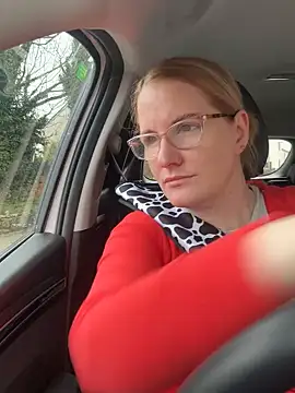 Snapshot of notlikeothergirlsEW12 chatting on March 18, 2025, 12:50 pm notlikeothergirlsEW12 online show from March 18, 2025, 12:50 pm