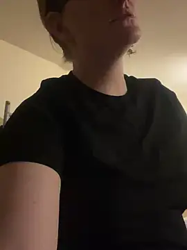 Snapshot of notlikeothergirlsEW12 chatting on December 5, 2024, 7:33 pm notlikeothergirlsEW12 online show from December 5, 2024, 7:33 pm