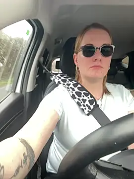 Snapshot of notlikeothergirlsEW12 chatting on March 21, 2025, 2:18 pm notlikeothergirlsEW12 online show from March 21, 2025, 2:18 pm