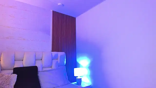 SophiaWylde online show from March 10, 2025, 7:22 am