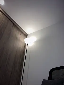 Snapshot of Rae_Lil_White chatting on March 13, 2025, 11:49 pm Rae Lil White online show from March 13, 2025, 11:49 pm