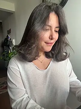 Snapshot of sukhakunis1 chatting on February 22, 2026, 1:24 pm sukhakunis1 online show from February 22, 2026, 1:24 pm