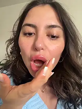 Snapshot of sukhakunis1 chatting on February 1, 2026, 3:32 pm sukhakunis1 online show from February 1, 2026, 3:32 pm