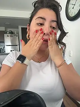 Snapshot of sukhakunis1 chatting on February 7, 2026, 3:09 pm sukhakunis1 online show from February 7, 2026, 3:09 pm