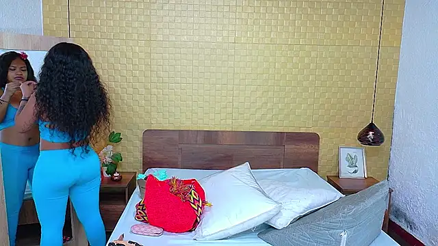 Squirter pussybomb online show from January 30, 2025, 3:44 am