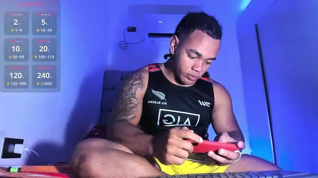 Snapshot of juande_24 chatting on February 24, 2026, 2:40 pm juande 24 online show from February 24, 2026, 2:40 pm