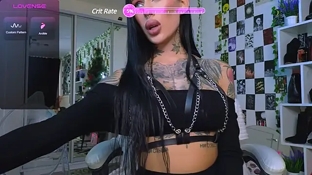 Snapshot of MaryVegas69 chatting on December 18, 2024, 11:02 am MaryVegas69 online show from December 18, 2024, 11:02 am